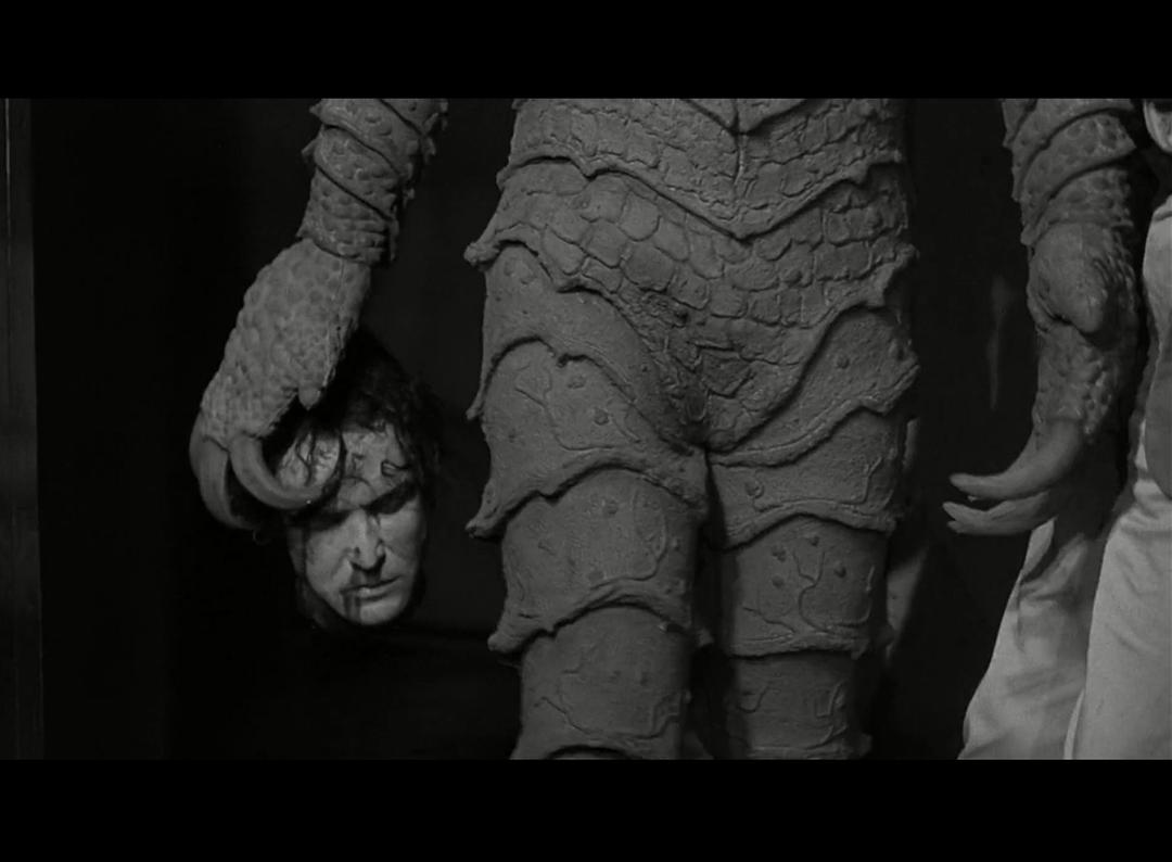 污秽的怪兽 剧照2 污秽的怪兽 剧照2