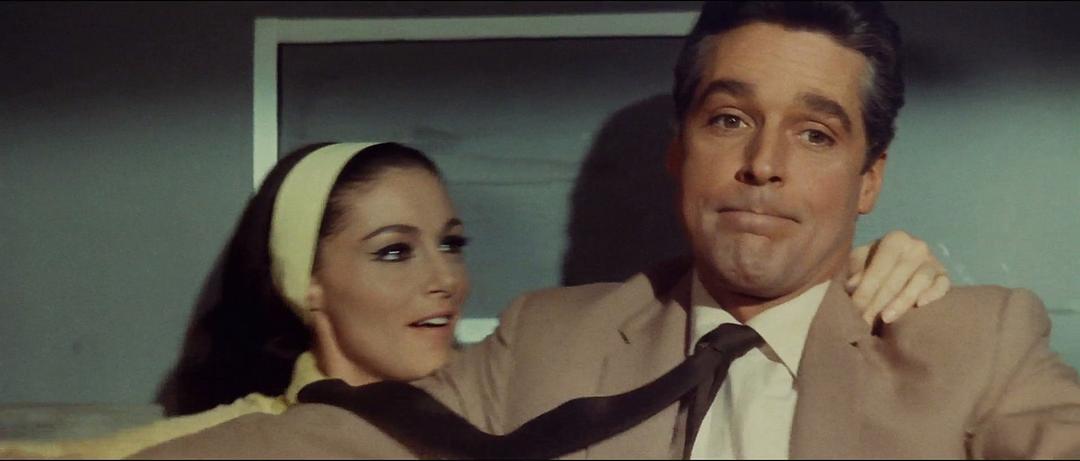 OSS117之泰国邪影 剧照5 OSS117之泰国邪影 剧照5