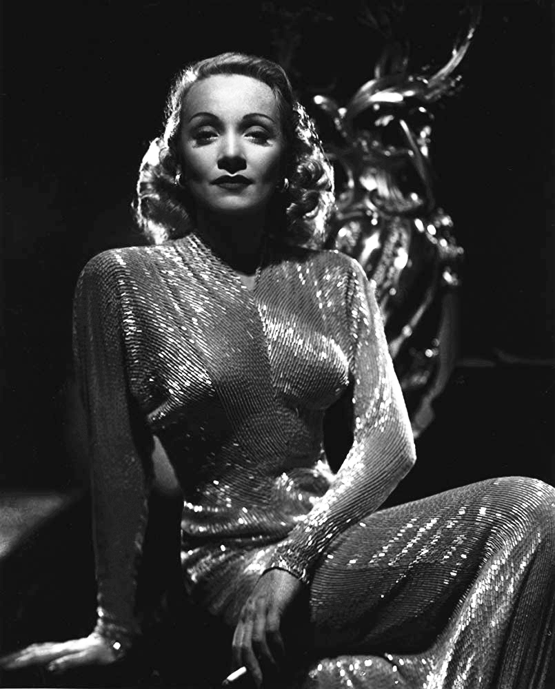 雄霸闺房 剧照5 雄霸闺房 剧照5