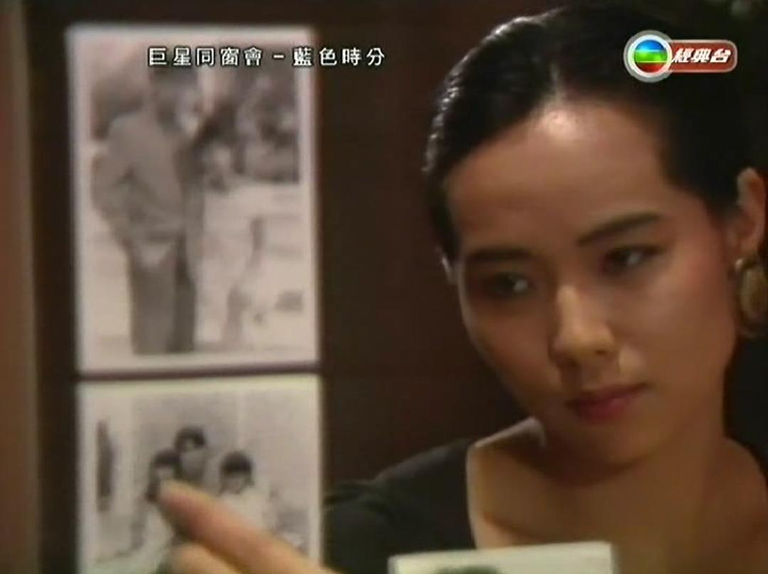 蓝色时分 剧照3