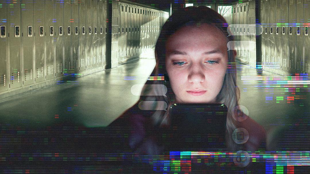 陌生号码:高中短信诈骗疑云 剧照1 陌生号码:高中短信诈骗疑云 剧照1