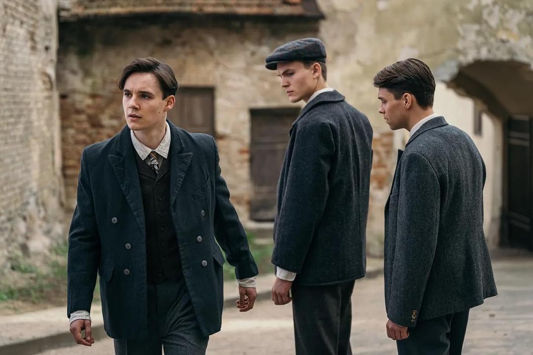 真理与背叛 剧照1