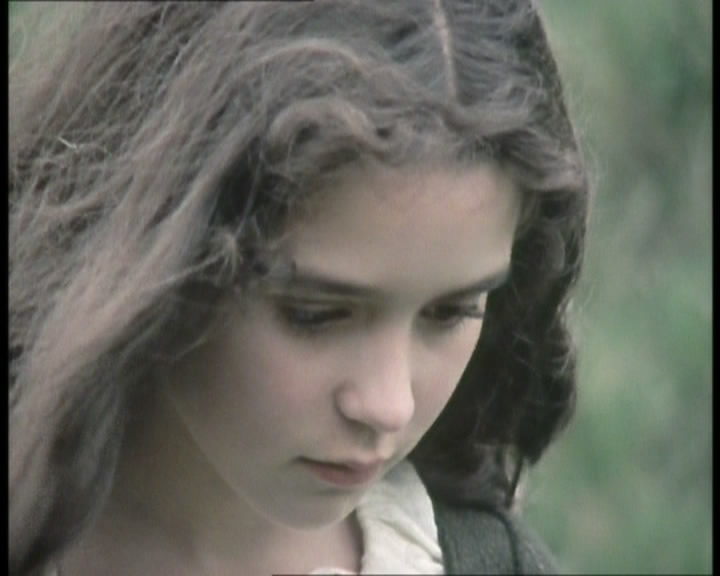 呼啸山庄 剧照5