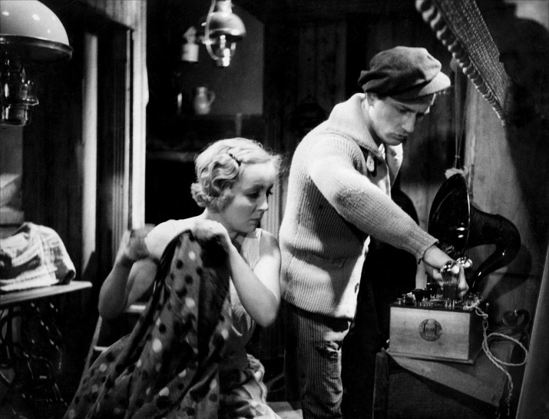 亚特拉特号 剧照10