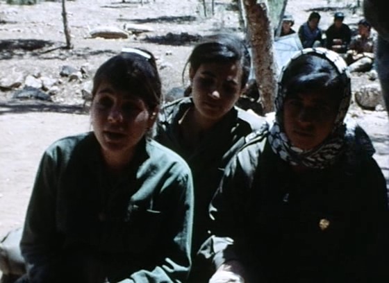 此处与彼处 剧照5