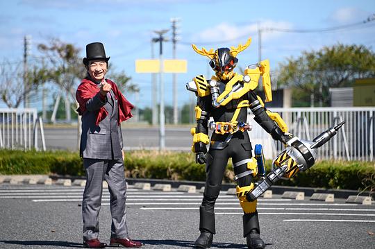 假面骑士极狐 × 假面骑士利维斯:电影大逃杀 剧照9