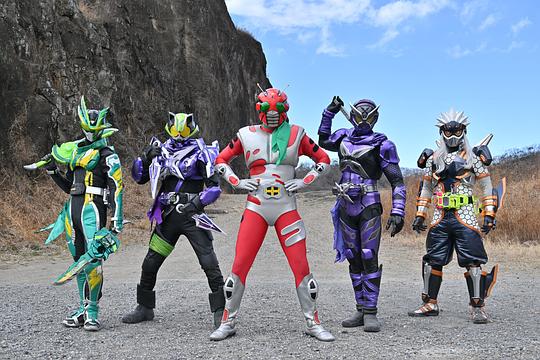 假面骑士太狸 meets 假面骑士忍者 剧照1