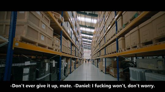 大卫·赫尔姆斯:大难不死的男孩 剧照2