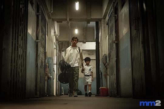 七月返归 剧照7