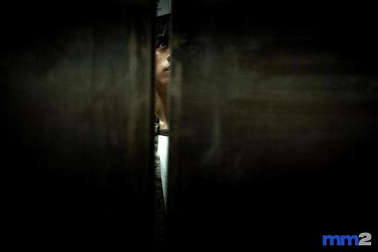 七月返归 剧照8