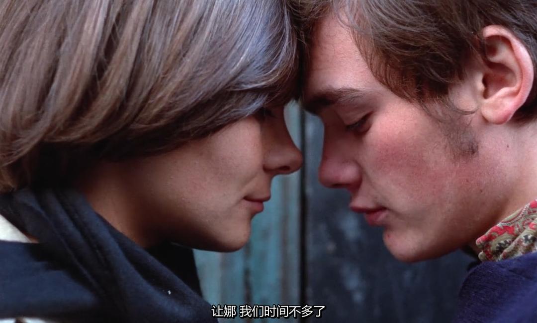 墙上的雕刻 剧照7