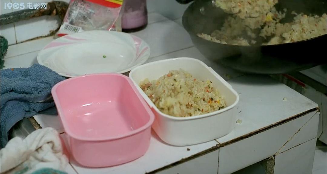酒店奇遇结良缘 剧照3