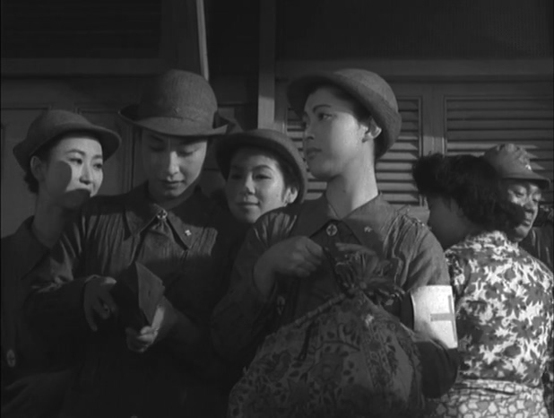 再见了拉包尔 剧照2
