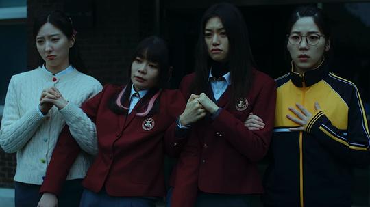 单细胞少女与学校怪谈:建校纪念日 剧照7