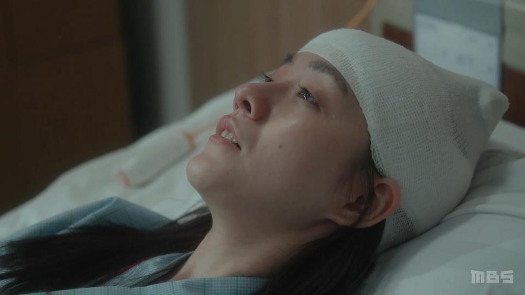 爱人转生:绿帽妻死后复仇 剧照7