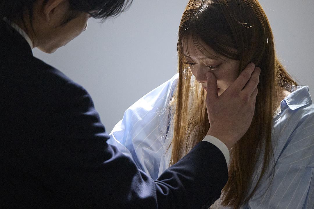 复仇男友 溺爱社长有另一张面孔 剧照1