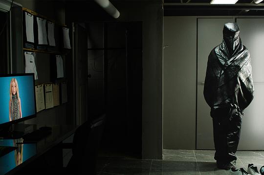 裹尸布 剧照1