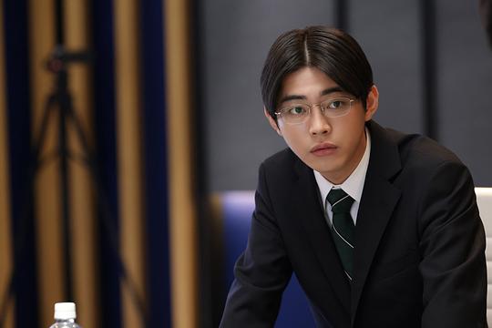 六个说谎的大学生 剧照8