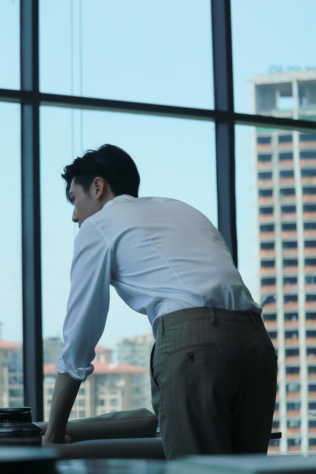 提笔再忘却你 剧照6
