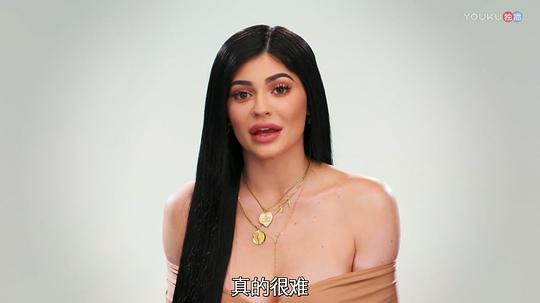 与卡戴珊一家同行 第十三季 剧照2