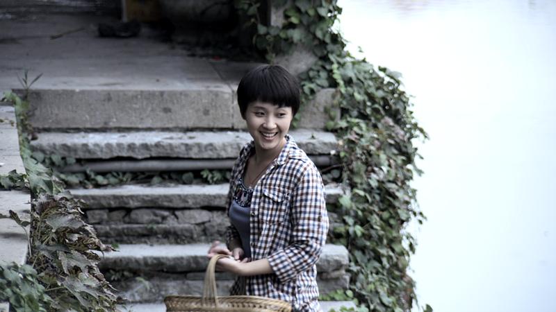 南官河边的女人 剧照10