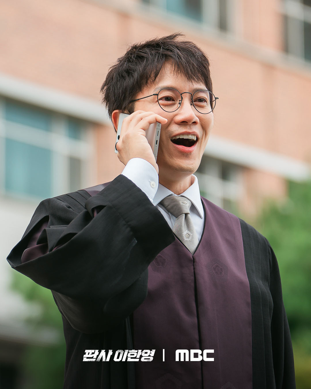 法官李汉英 剧照5