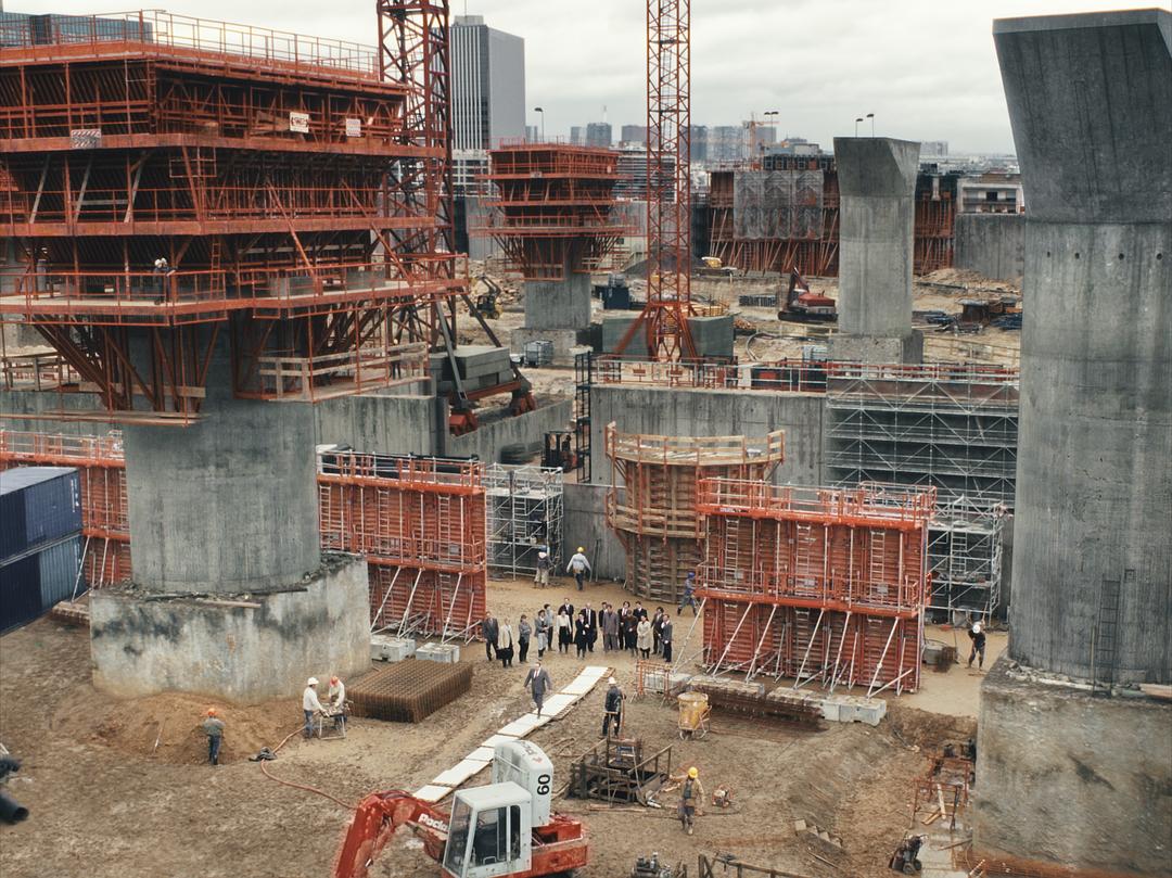 新凯旋门 剧照3