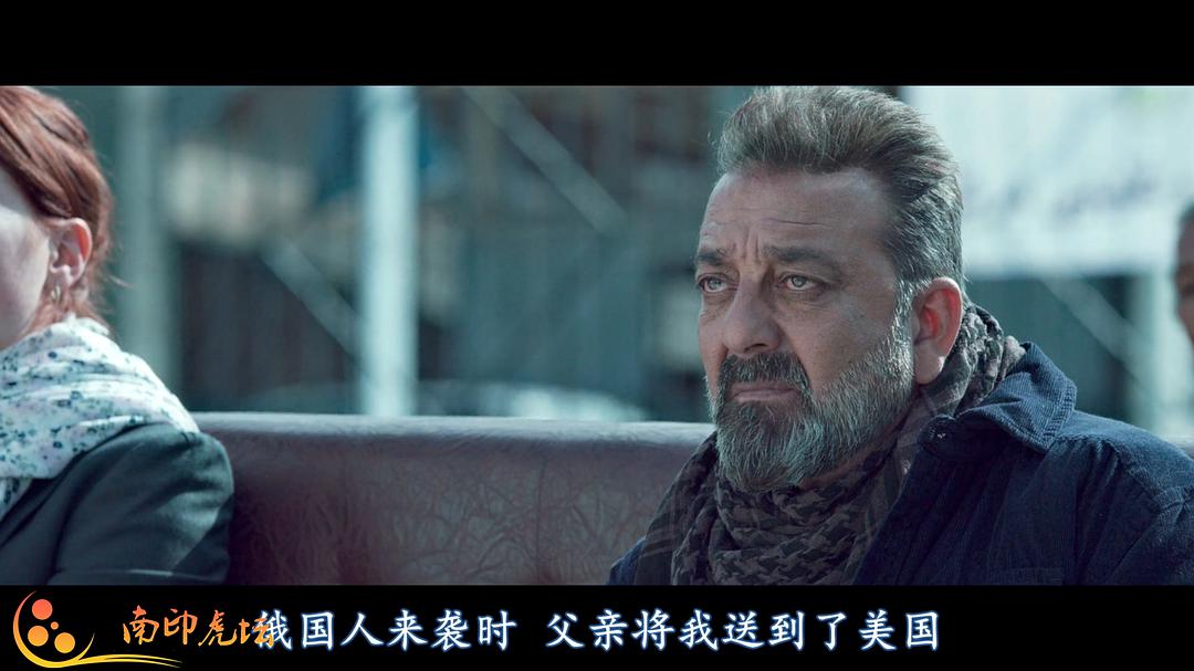 球胜难民营 剧照1