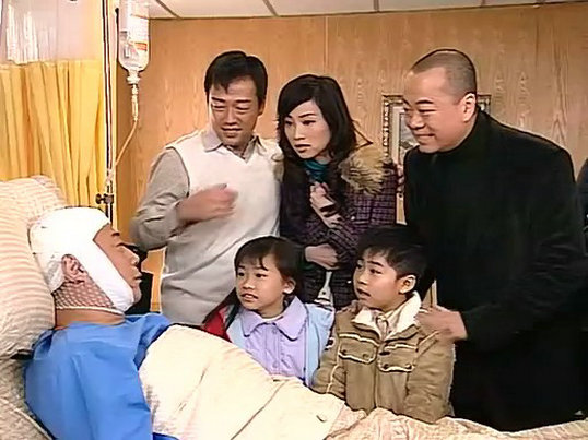 爸爸闭翳 剧照10