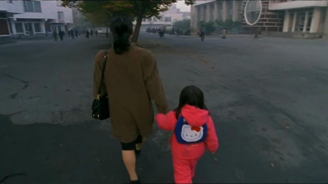 朝鲜:生活中的一天 剧照6