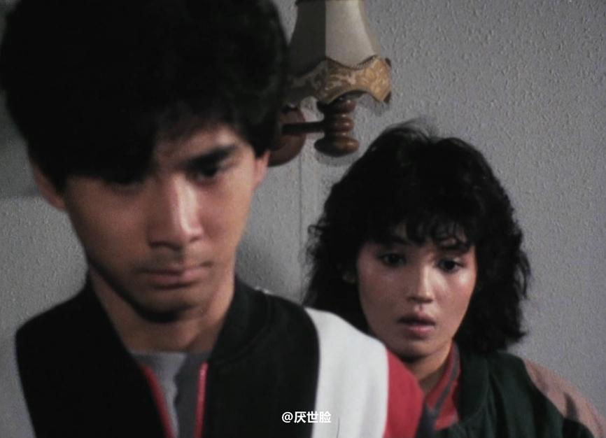明智小五郎美女系列22:吃禁果的美女 江户川乱步的《人间椅子》 剧照2