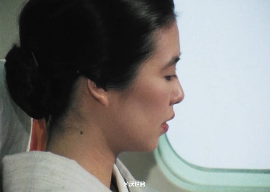 明智小五郎美女系列22:吃禁果的美女 江户川乱步的《人间椅子》 剧照4