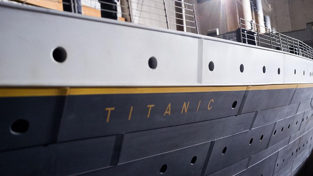 跟随詹姆斯·卡梅隆探寻20年后的泰坦尼克号 剧照9