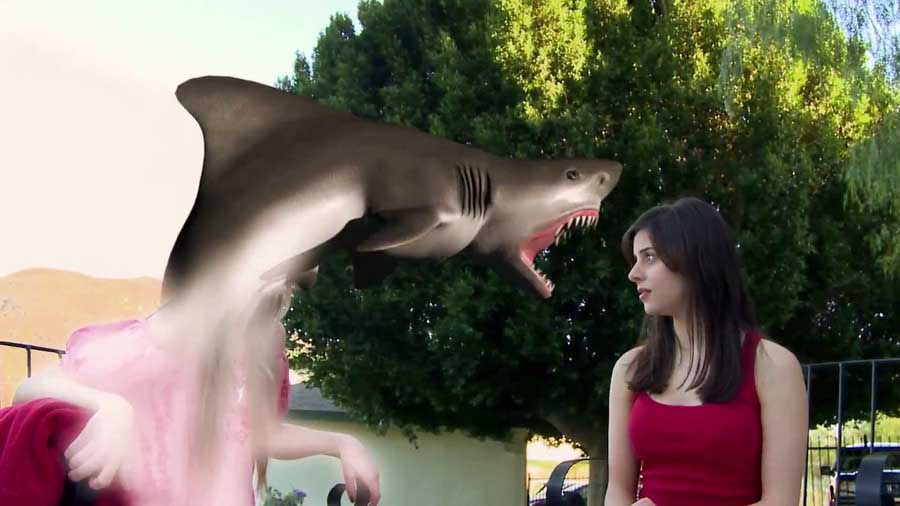 90210生化狂鲨 剧照1